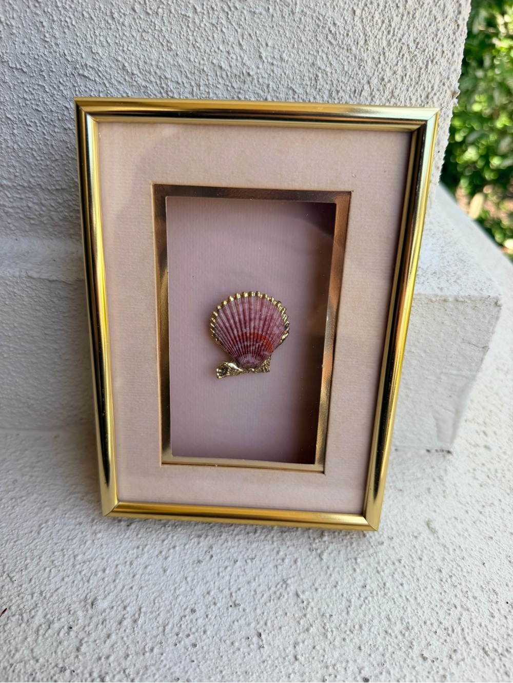 Vintage Figi Giftware Framed Pink Scallop Shell Wall Decor 24K Gold Accent